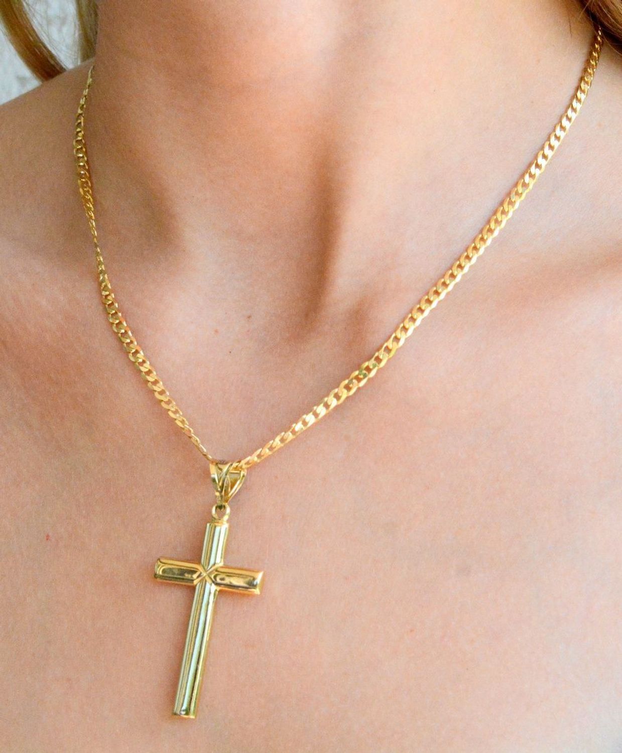 Duża złota zawieszka gładki krzyżyk 585 bez wizerunku ZA 526A 585. Duży złoty krzyżyk zawieszka do łańcuszka. Złota zawieszka krzyżyk. Złoty krzyżyk 585 bez wizerunku. Krzyżyk złoty na prezent.1.jpg